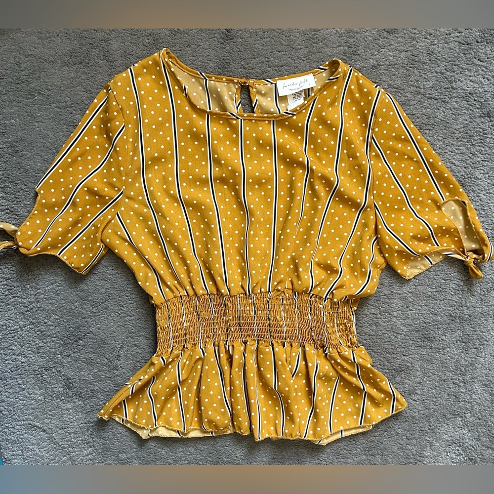 Lavender Field Yellow Gold Puff Sleeve Peplum Blouse
